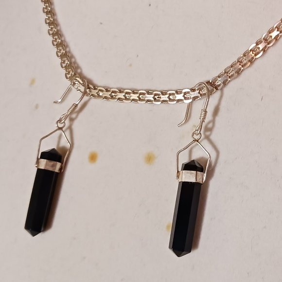 Hand Crafted 90s Vintage Sterling Silver and Onyx Earrings - Picture 3 of 8